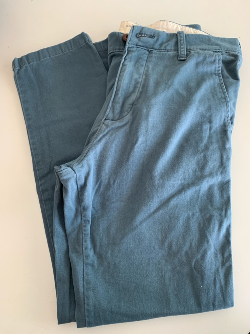 Hollister Slate Blue Classic Tapered Chinos 31x32 flat front 98%cotton w/stretch